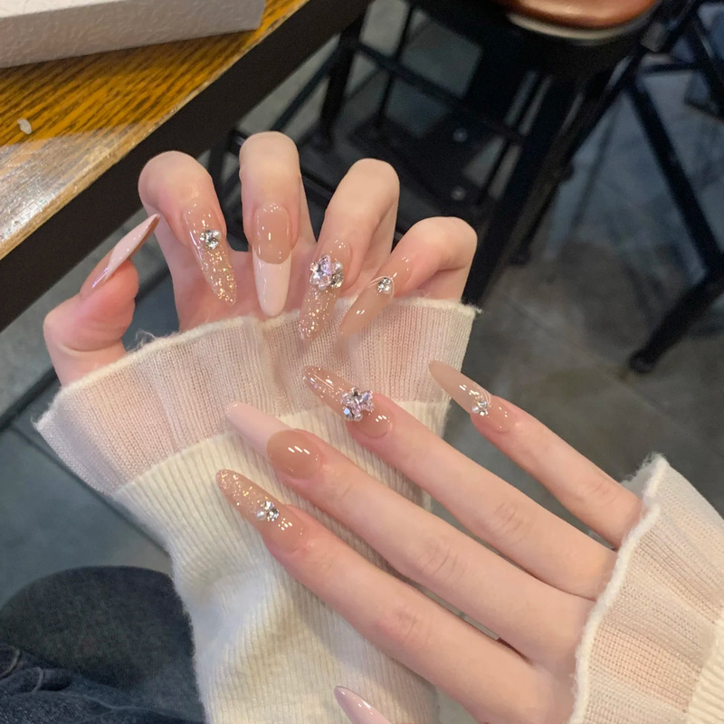 Atmospheric and Sweet Girly Pink French-Style Rhinestone Nail Tips, Gentle and Complexion-Enhancing, Removable Long Nail Pieces Atmospheric and Sweet Girly Pink French-Style Rhinestone Nail Tips, Gentle and Complexion-Enhancing, Removable Long Nail Pieces
