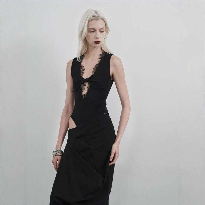 In-Stock Sexy Lace Knotted Hollow Sleeveless Bodysuit with a Stylish V-Neck Slim-Fit Design for Women