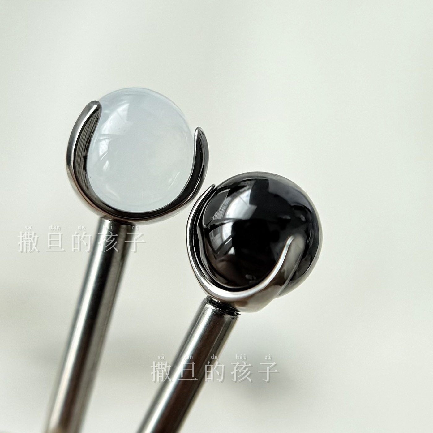 Pointed labret stud close-up product detail