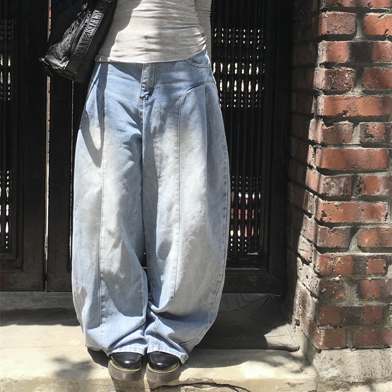 复古洗水磨白立体裁剪弯刀牛仔裤