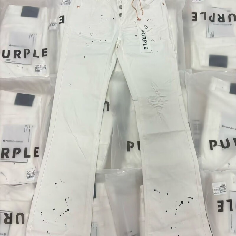 American high street style splatter-paint white jeans for men, spring collection, with a cool and sophisticated vibe, slightly flared straight-leg pants American high street style splatter-paint white jeans for men, spring collection, with a cool and sophisticated vibe, slightly flared straight-leg pants