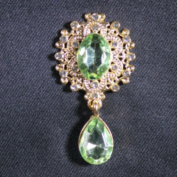 Gold background light green
