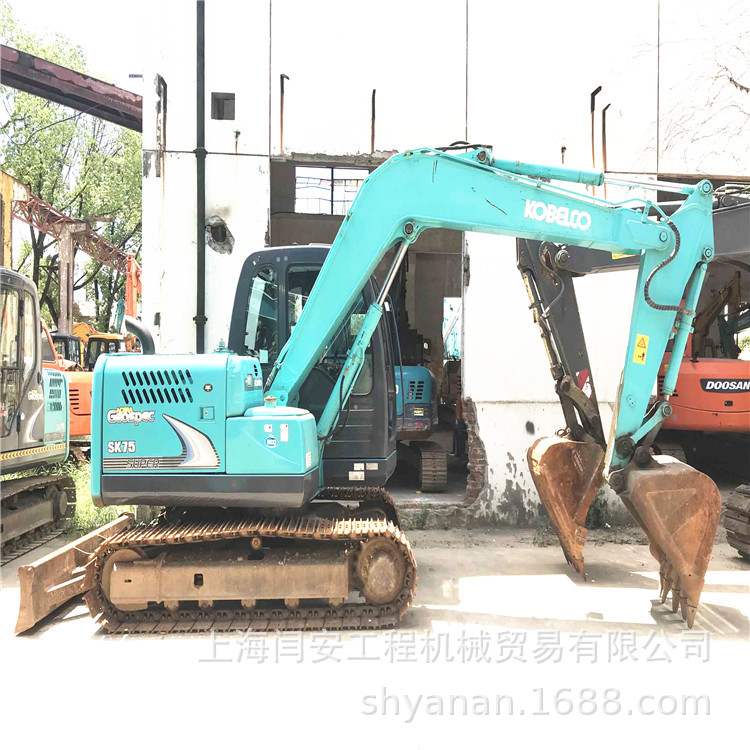 出售神钢SK75挖掘机.二手神钢SK200.SK75.SK60挖掘机待售