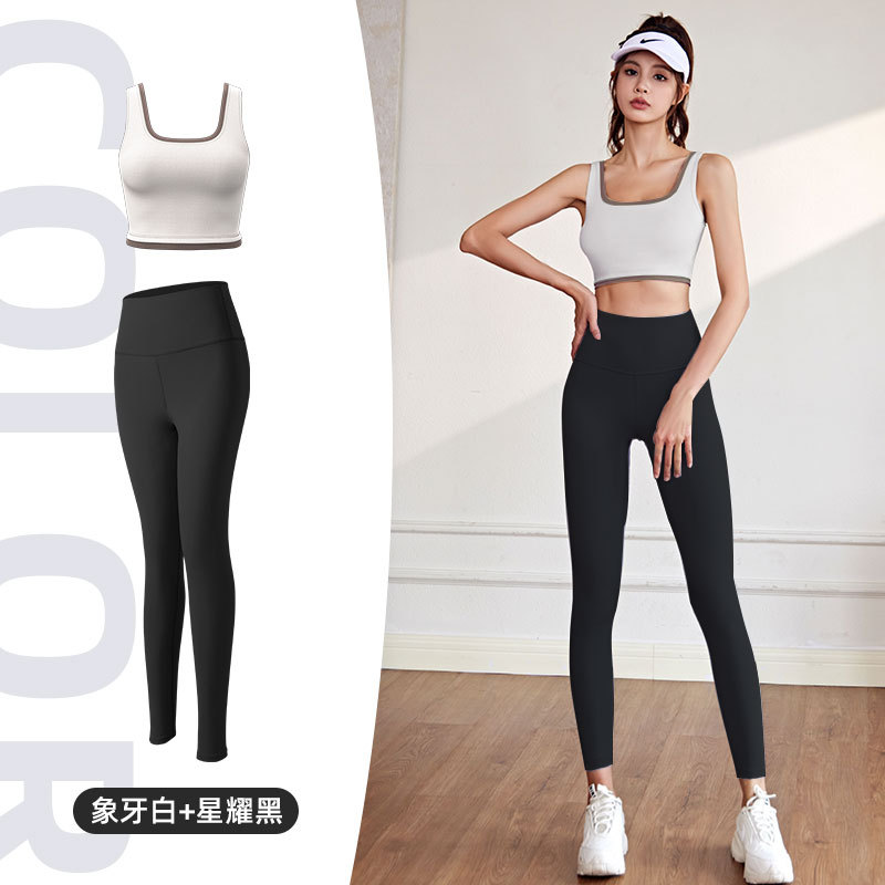 Juyi Tang alta elástica juego deportivo de color reunido para mostrar el pecho de gran retracción conjunto de yoga a prueba de choque