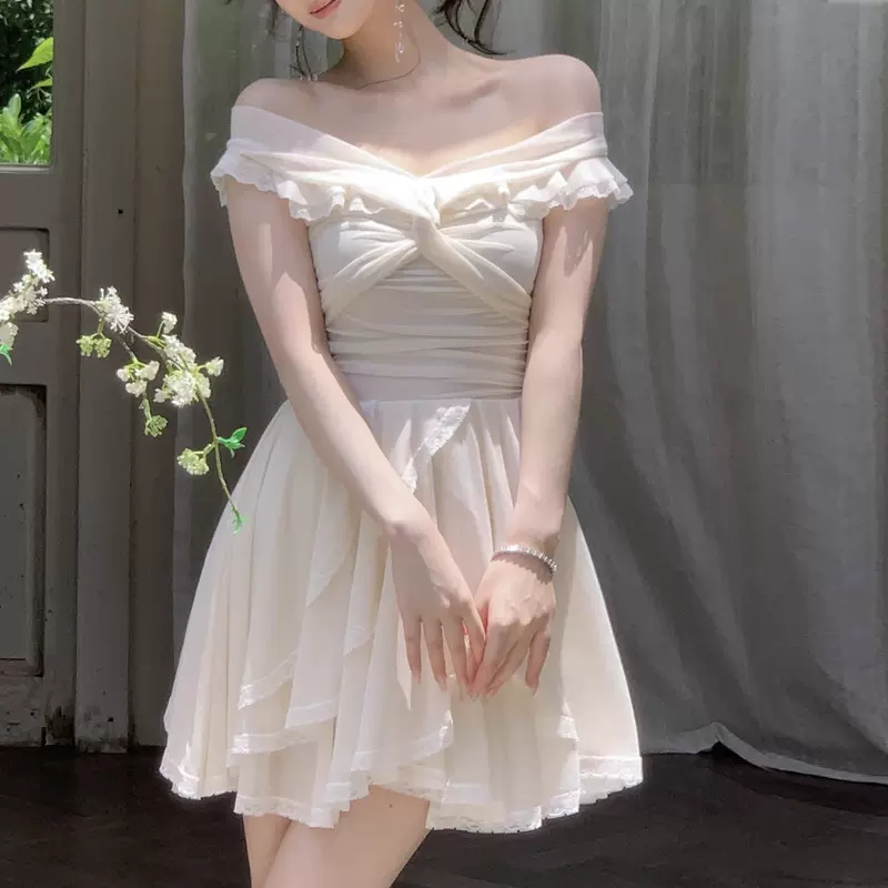 从一时【白开水】法式露肩不规则连衣裙网纱弹力花边裙长短版