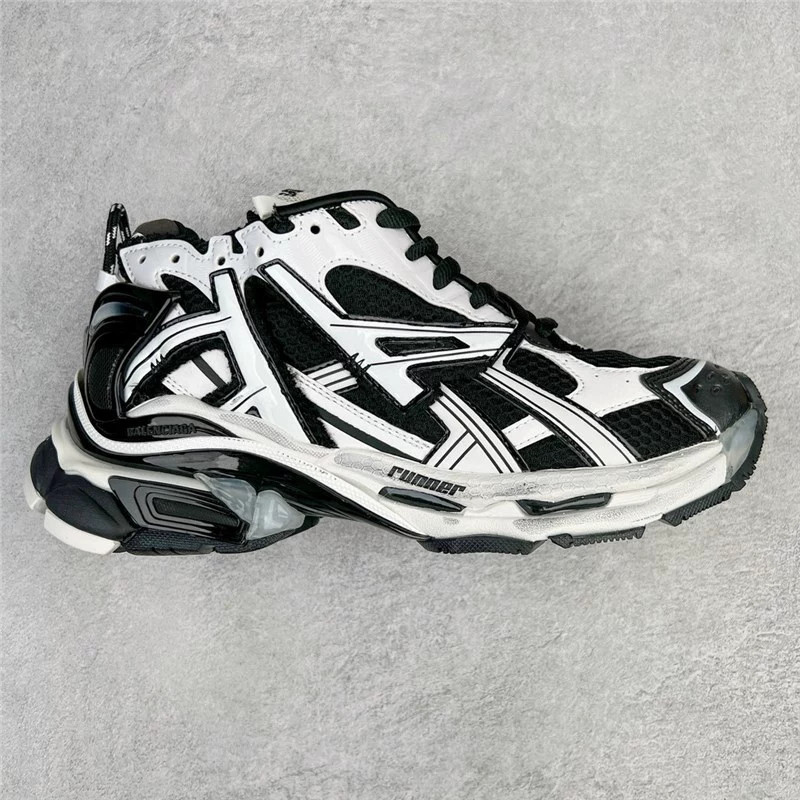 Original label, original box, pure original B family daddy shoes, Paris seventh generation jogging shoes, RUNNER, distressed, heightening sneakers for men and women