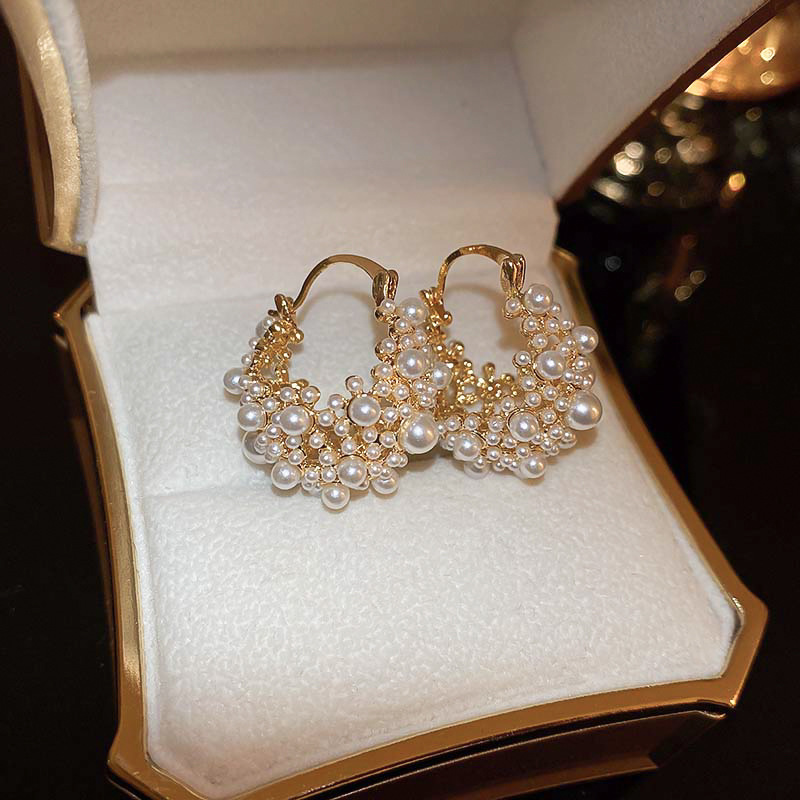 Aguja de plata pendientes de perlas de agua dulce verdadero oro galvanoplastia moda todo partido nicho de lujo de alta calidad pendientes de fábrica al por mayor