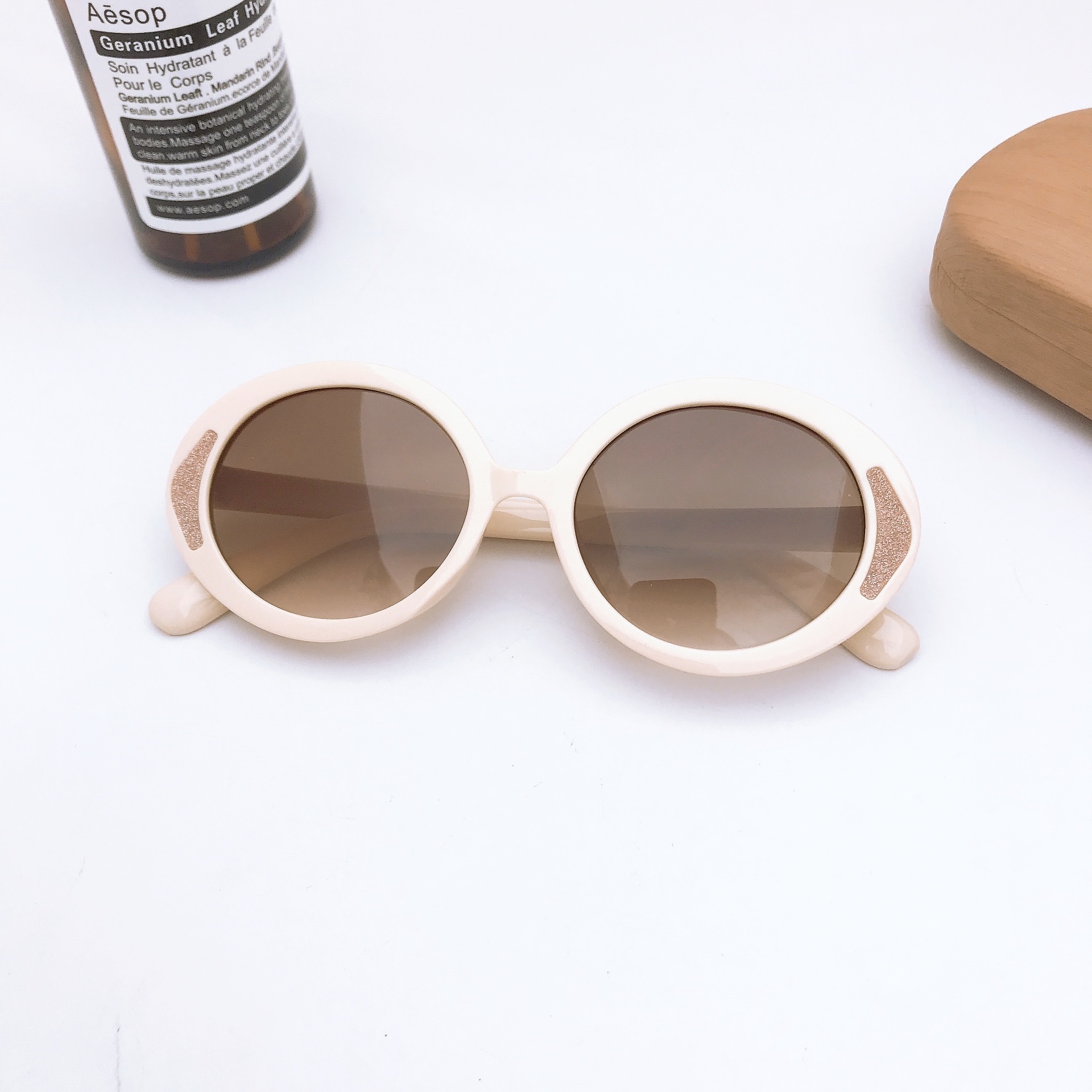 45g Weight Full Frame Glasses Structure Sunglasses Classification Ac, UV400 Protection Lens Material Oval Frame Glasses Style Travel, Daily Occasion Solid Color Pattern All Seasons Season Children Unisex Gender Basic Style Basic Solid Color Ac UV400 Protection Oval Frame Full Frame Kids Sunglasses 4