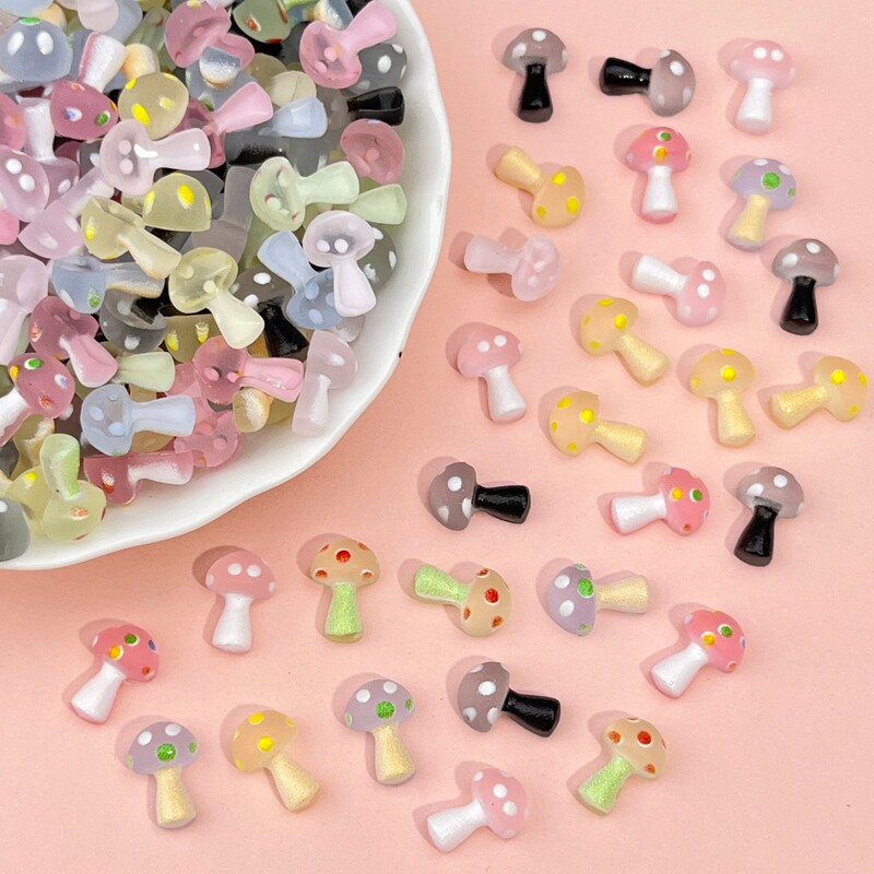 Colorful Small Mushroom Nail Art Decorations, Realistic Food-Like Mini Mushrooms, DIY Fridge Magnets, Phone Case Decorations, and Nail Art Material Kits