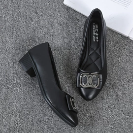 女式时装单鞋;女式休闲单鞋;女式帆布鞋