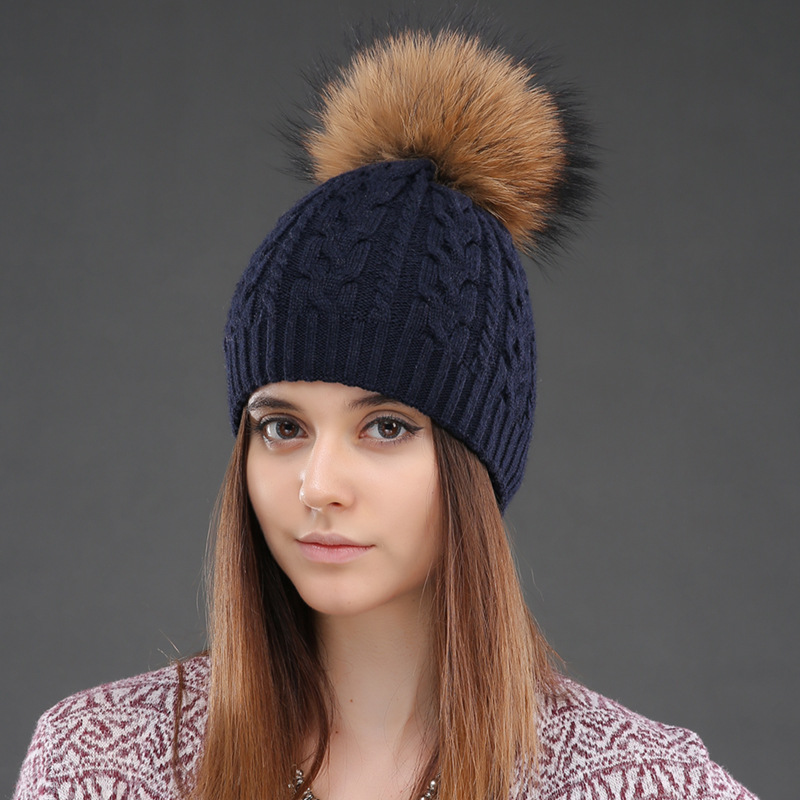 Women's Casual Simple Style Solid Color Eaveless Wool Cap display picture 1