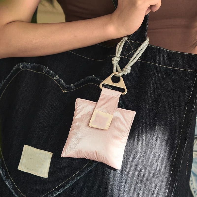 Aromatherapy Bag Lasting Fragrance Car Pendant Small Card Protective Case Waterproof Quilted Dog Bag Coin Purse Hanging Bag Card Case Aromatherapy Bag Lasting Fragrance Car Pendant Small Card Protective Case Waterproof Quilted Dog Bag Coin Purse Hanging Bag Card Case