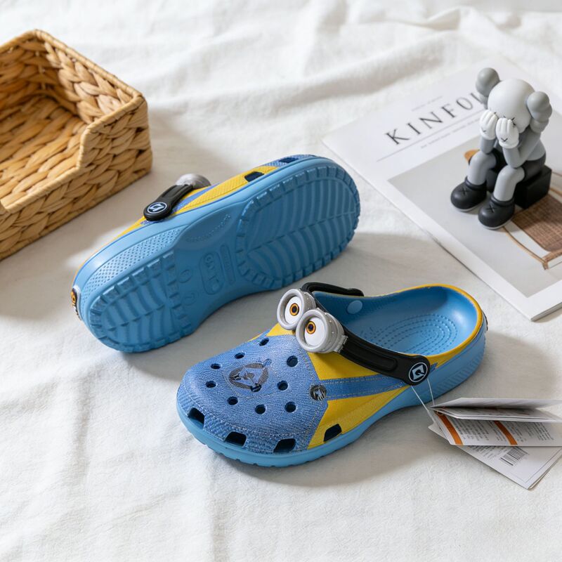 Crocs Minions Glasses-Style Clogs, Parent-Child Shoes, Despicable Me Beach Clogs, Wholesale Crocs Minions Glasses-Style Clogs, Parent-Child Shoes, Despicable Me Beach Clogs, Wholesale