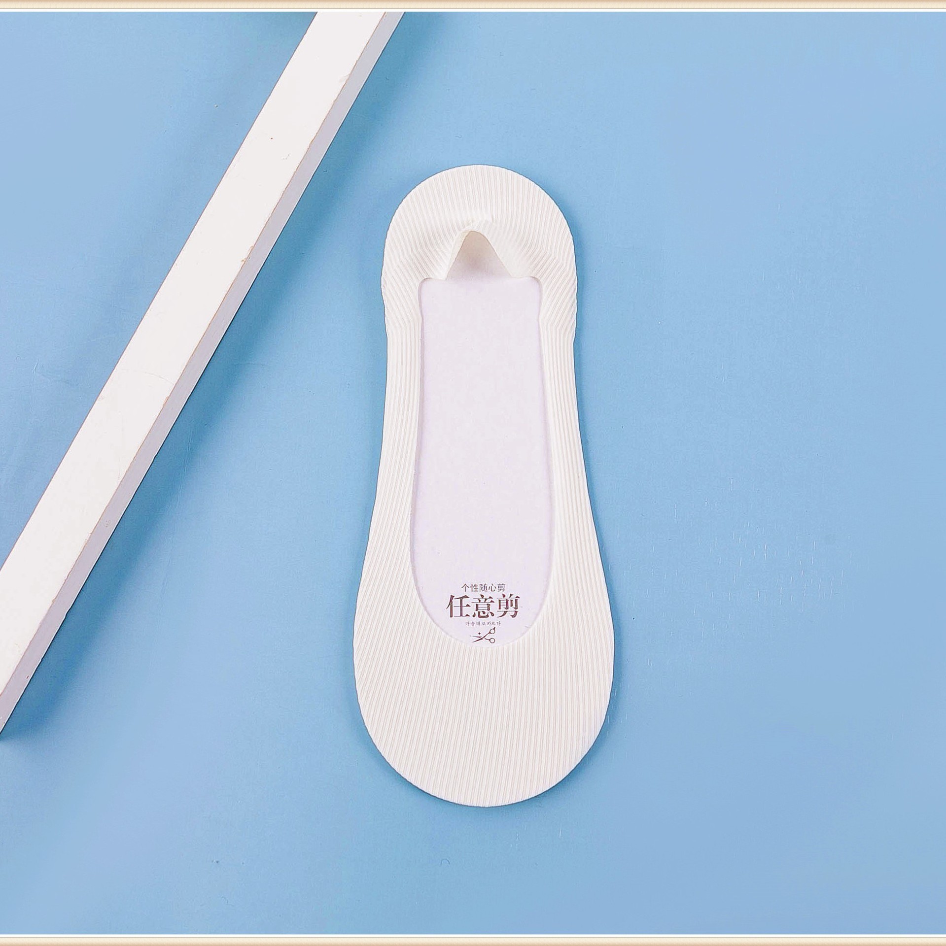 Calcetines de barco para mujeres de verano, calcetines invisibles de hielo, calcetines de algodón antideslizantes, calcetines superficiales, calcetines de corte arbitrarios, calcetines de combinación