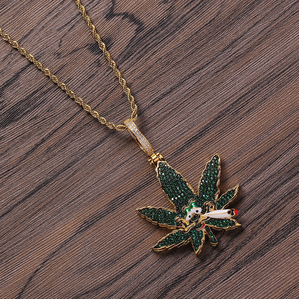 Zirconia Maple Leaf Pendant Necklace Full Diamond Cuban Chain_voghion.com