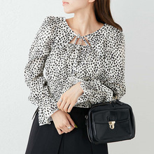 黑色波点雪纺衬衫女春秋甜美荷叶花边前后两穿系带松紧腰长袖上衣