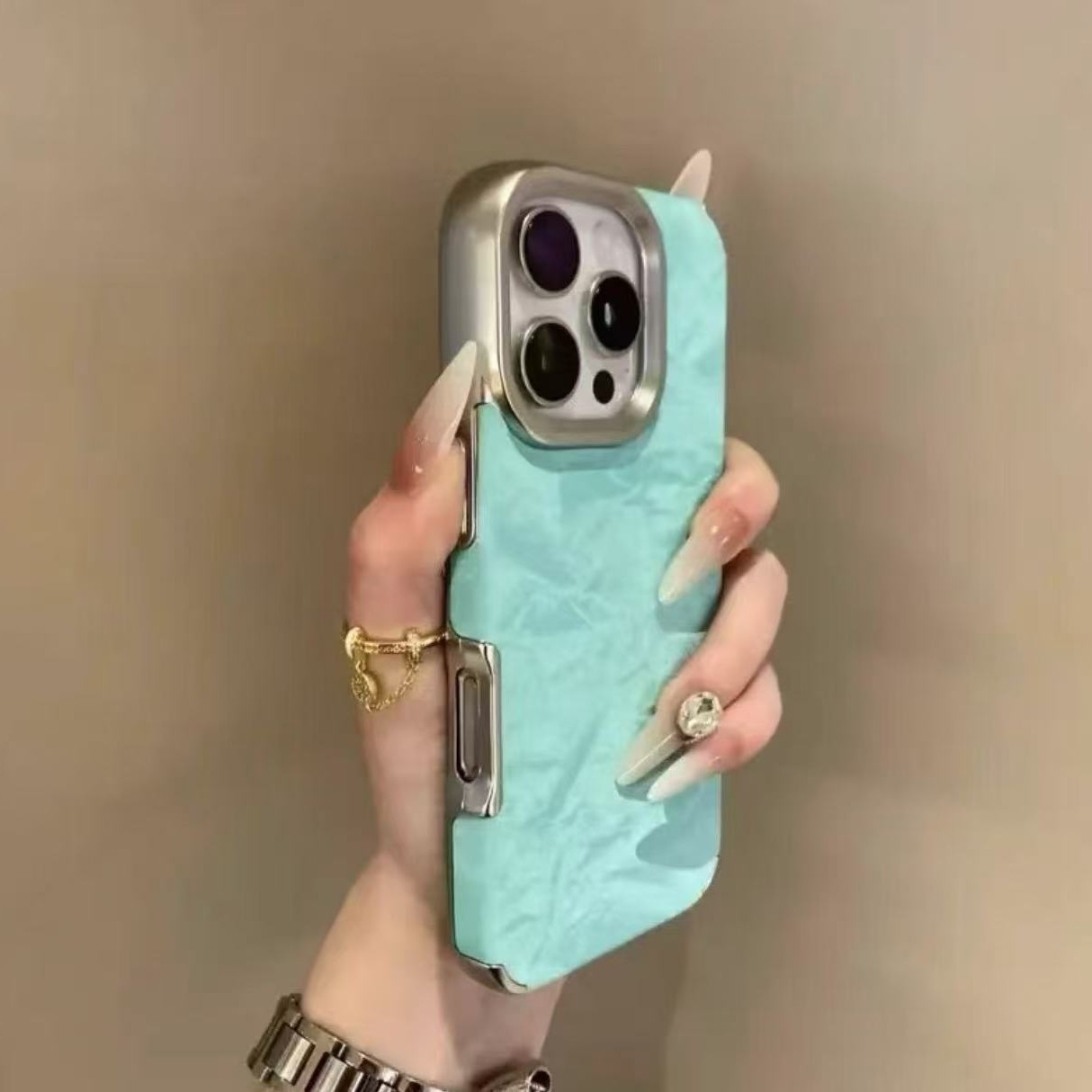 Patrón de montaña de nieve de franela galvanizada para Apple 16PM funda para teléfono móvil iphone15/14ProMax pareja 13 simple