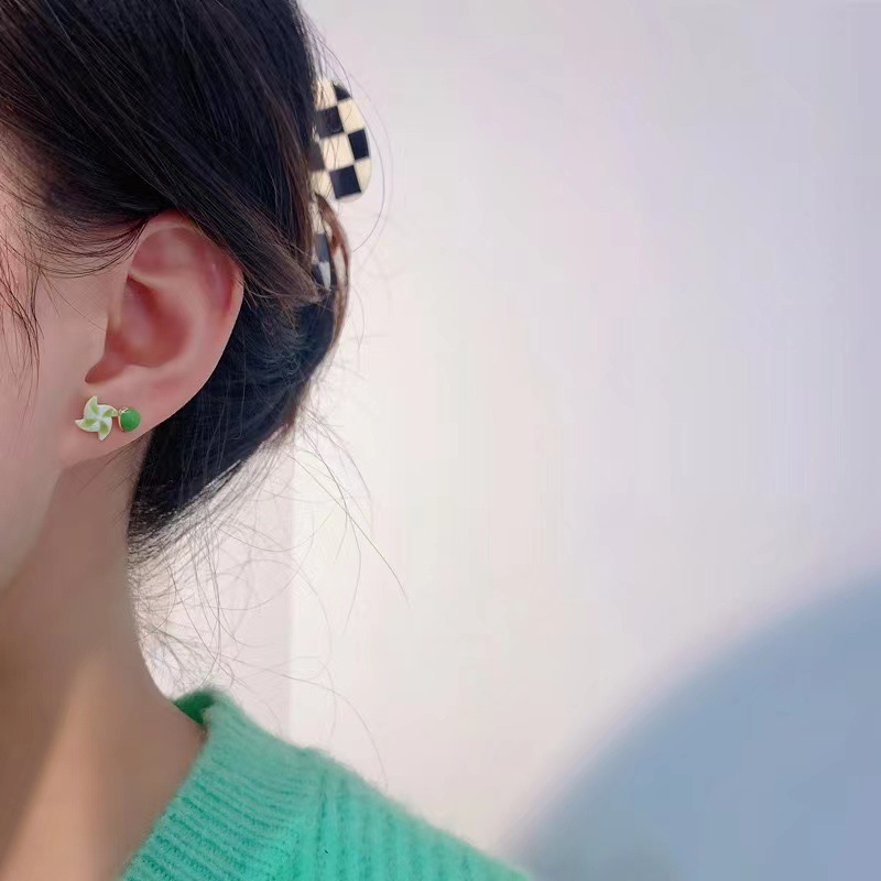 Korean style fashion simple geometric flower earrings setpicture3