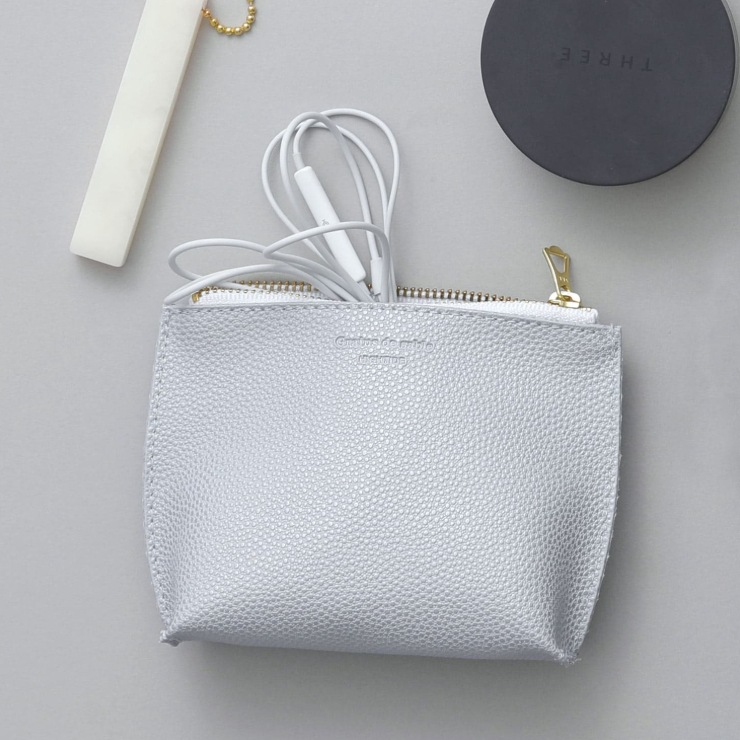 Fashionable universal small clutch bag to go out