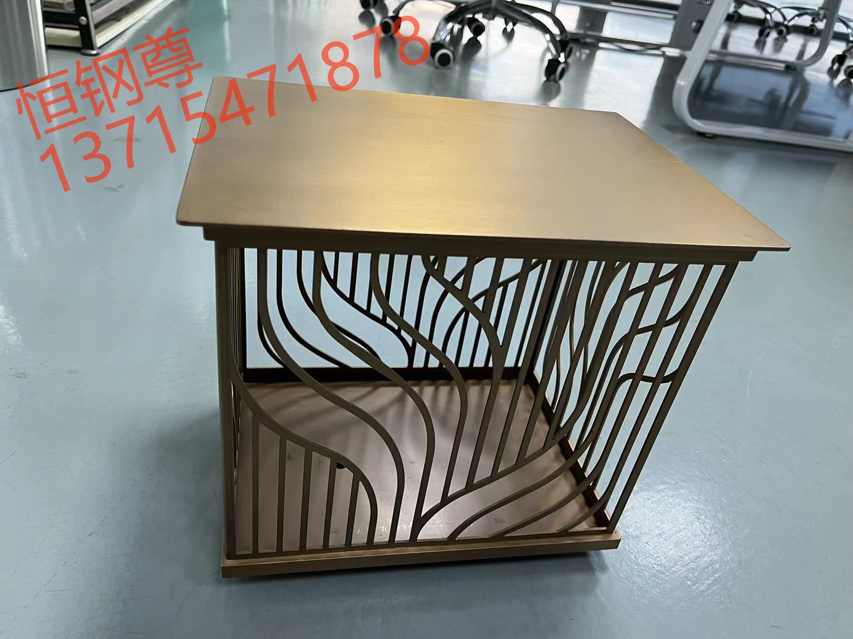 Consulta de precio de acero inoxidable, pantalla de lámpara de acero inoxidable, acero inoxidable de Foshan, procesamiento de acero inoxidable