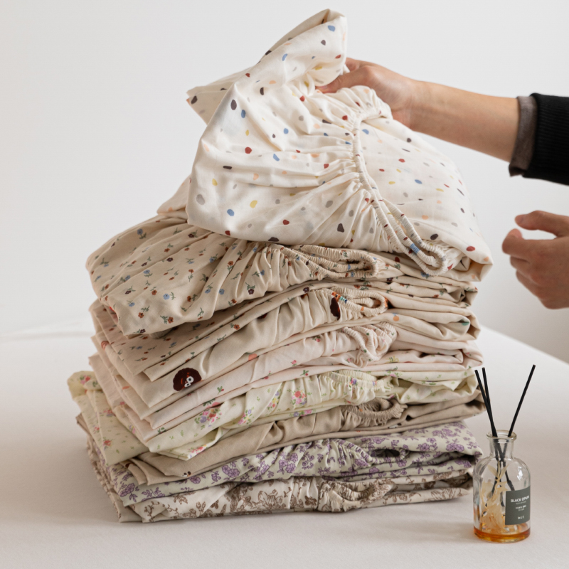 Cute Cartoon Cotton Double-Layer Yarn Bed Cover Single Piece Floral Bed Sheet Double Bed Cover Protective Cover Simmons Protective Cover