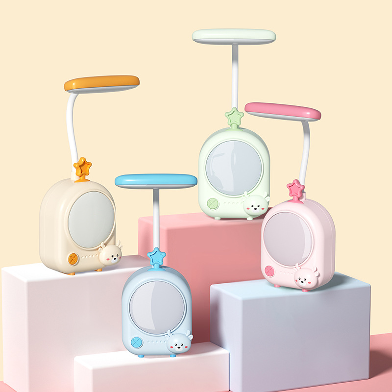 Nuevo producto linda mascota pequeña luz de noche dormitorio luz de sueño luz cálida recargable estudiante aprendizaje luz vida de regalo creativo