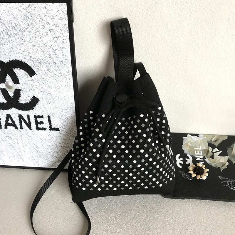 抽绳斜条灰白小点