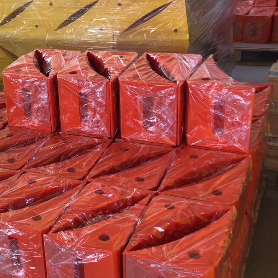 FS厂家直供聚氨酯汽车防撞块  聚氨酯止滑块  止轮器  阻胎器