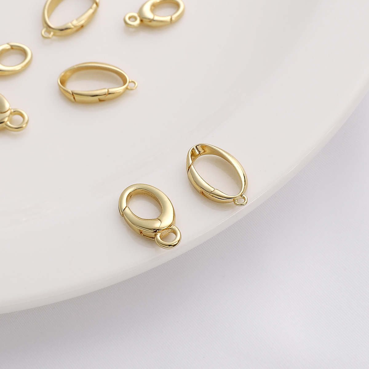 14K Gold Plated Plating Material 1 Piece 7 * 14mm Copper 14K Gold Plated Solid Color Polished Lobster Clasp Jewelry Accessories