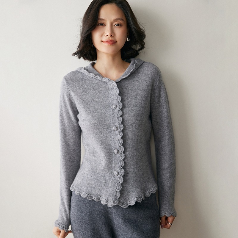 2025秋冬款女纯色山羊绒手工花边连帽开衫喇叭袖针织羊毛衫外套|undefined