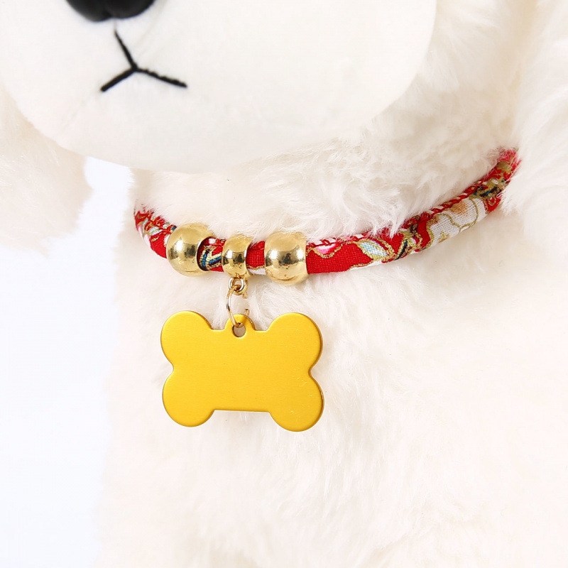 붉은 천 목걸이 [종 포함]