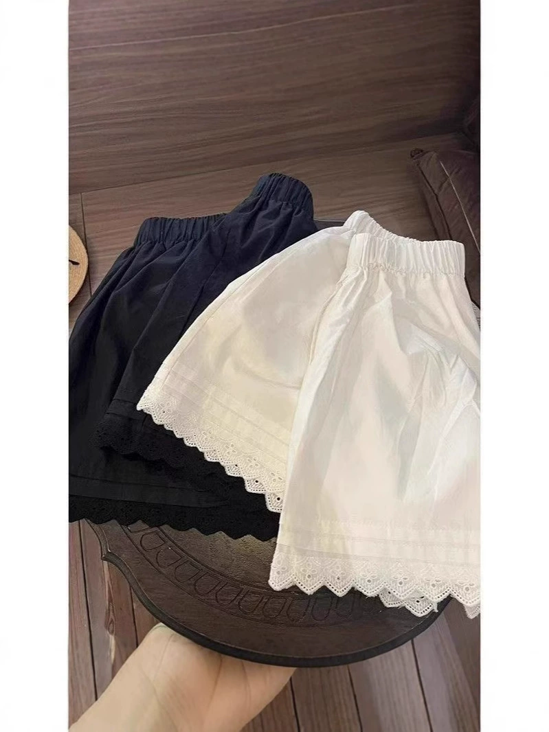 Шорты с кружевом oversize женские летние, эластичный пояс, белые и чёрные, размеры S–2XL