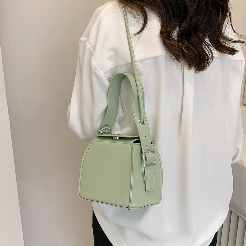 Personalizado fresco portátil pequeño bolso cuadrado bolso de las mujeres 2022 nueva moda bolsa de hombro Internet celebridad alto sentido bolsa de mensajero