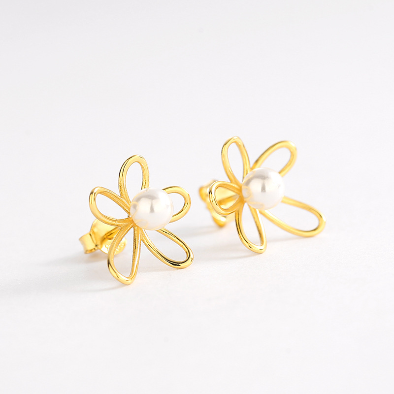 6g Weight 18K Gold Plated 925 Sterling Silver Flower Freshwater Pearl Sweet Ear Studs For Women's