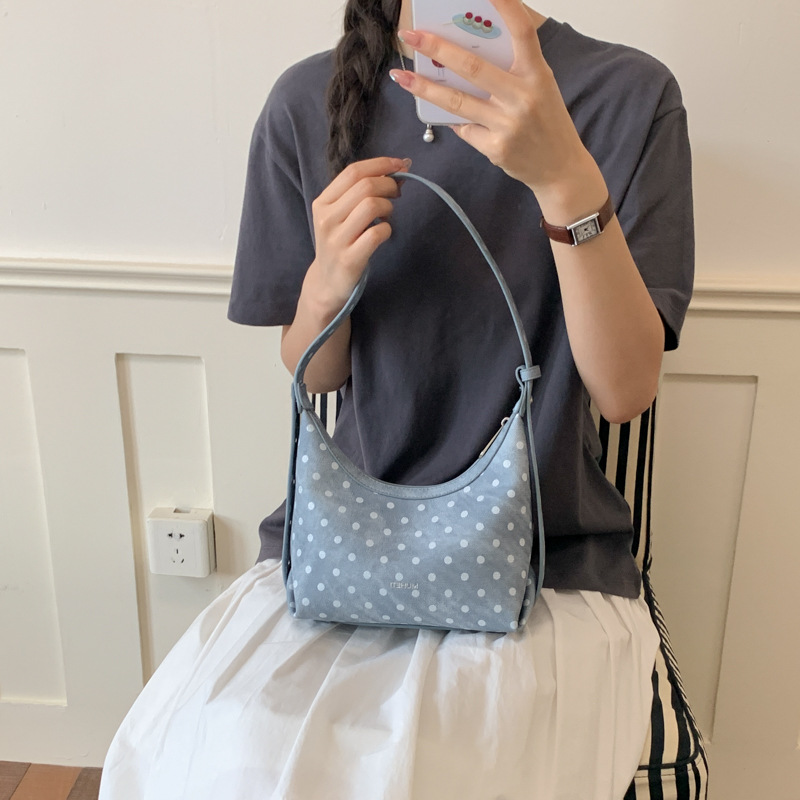 Bolsa de brazo coreana de punto ondulado para mujeres 2026 nuevo bolso de hombro de verano de moda casual bolso de moda diaria