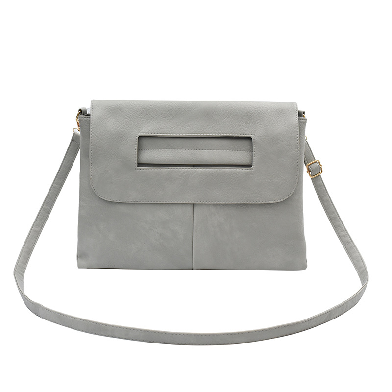 Francia alta capacidad de viaje bolsa de mochila para mujeres primavera y verano 2024 nuevo bolso de cadena bolso de moda brazo