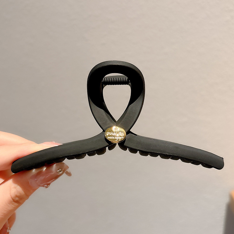 Clip de agarre simple de verano, volumen de cabello de alta calidad, clip de tiburón, horquilla grande, horquilla, nuevo cabello femenino, tocado 2024