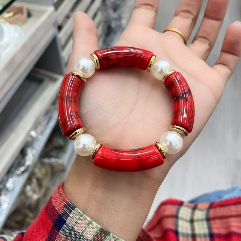 ヨーロッパとアメリカのファッショナブルなパーソナライズされたアクリルエルボブレスレット、湾曲した竹管、女性用パール弾性ロープ友情ブレスレットジュエリー|undefined