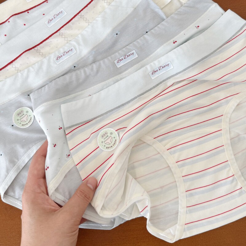 Soft and Fluffy A9996 Gray-Blue Tone Soft and Delicate Lyocell Mid-Waist Women's Panties with Extended Pure Cotton Crotch 10A Postbiotic Soft and Fluffy A9996 Gray-Blue Tone Soft and Delicate Lyocell Mid-Waist Women's Panties with Extended Pure Cotton Crotch 10A Postbiotic