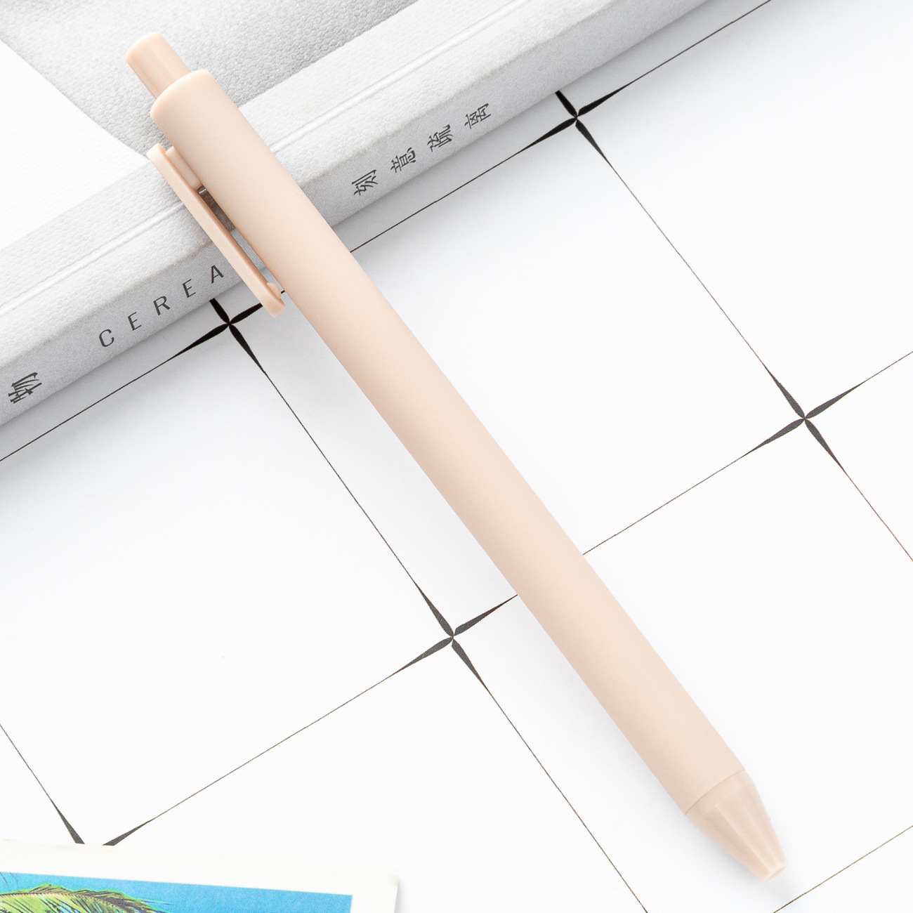 alto valor facial de color macarón bolígrafo de plástico de presión de papelería para estudiantes bolígrafo de imprimir logotipo bolígrafo de goma