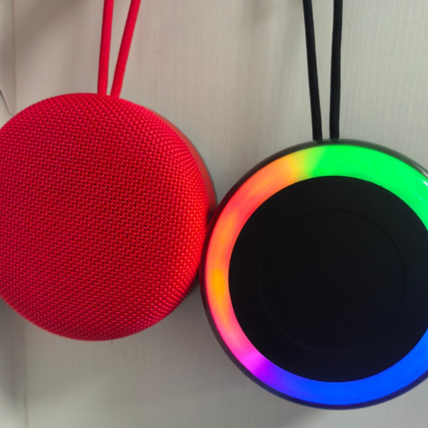 New Magnetic Wireless Bluetooth Speaker Portable Rgb Waterproof Outdoor Card Audio Subwoofer Atmosphere Light Wholesale 3