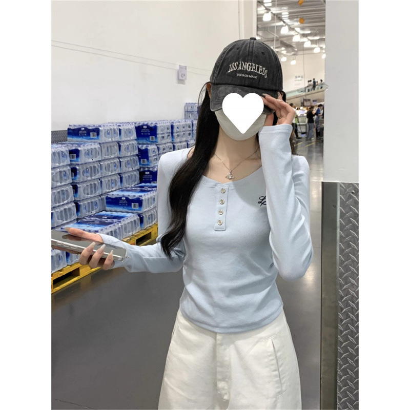 浅蓝色miu系温柔卡腰褶皱上衣2025春秋正肩刺绣纽扣T恤长袖打底衫|undefined