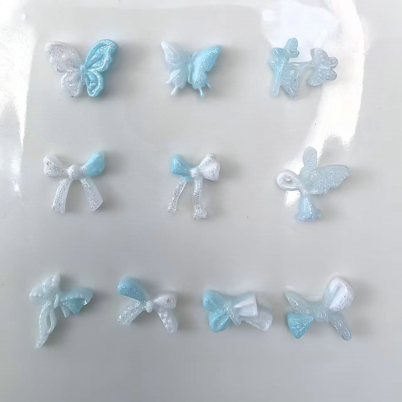 蓝白渐变蝴蝶蝴蝶结美甲饰品_01.jpg