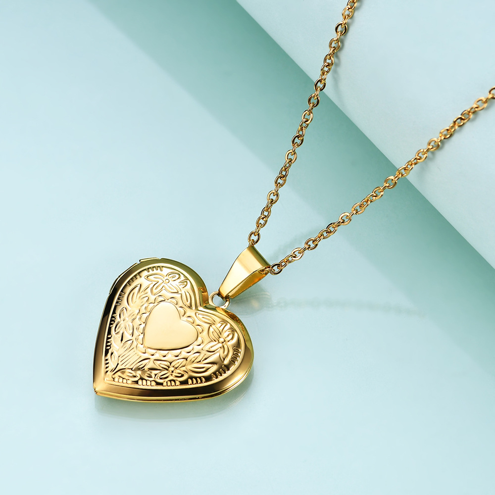 8g Weight Pendant Necklace Classification 1 Piece Fashion Heart Shape Titanium Steel Pendant Necklace