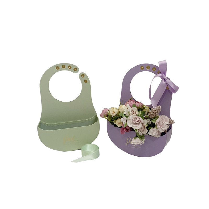 航诚创意单品马卡龙宝宝婴儿满月伴手礼围兜造型开口花束手提花盒