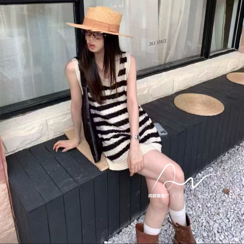 2- Korea's Dongdaemun New Summer Style Korean Version, All-Size Knit Fabric, Direct from the Source Factory, with Tags 2- Korea's Dongdaemun New Summer Style Korean Version, All-Size Knit Fabric, Direct from the Source Factory, with Tags