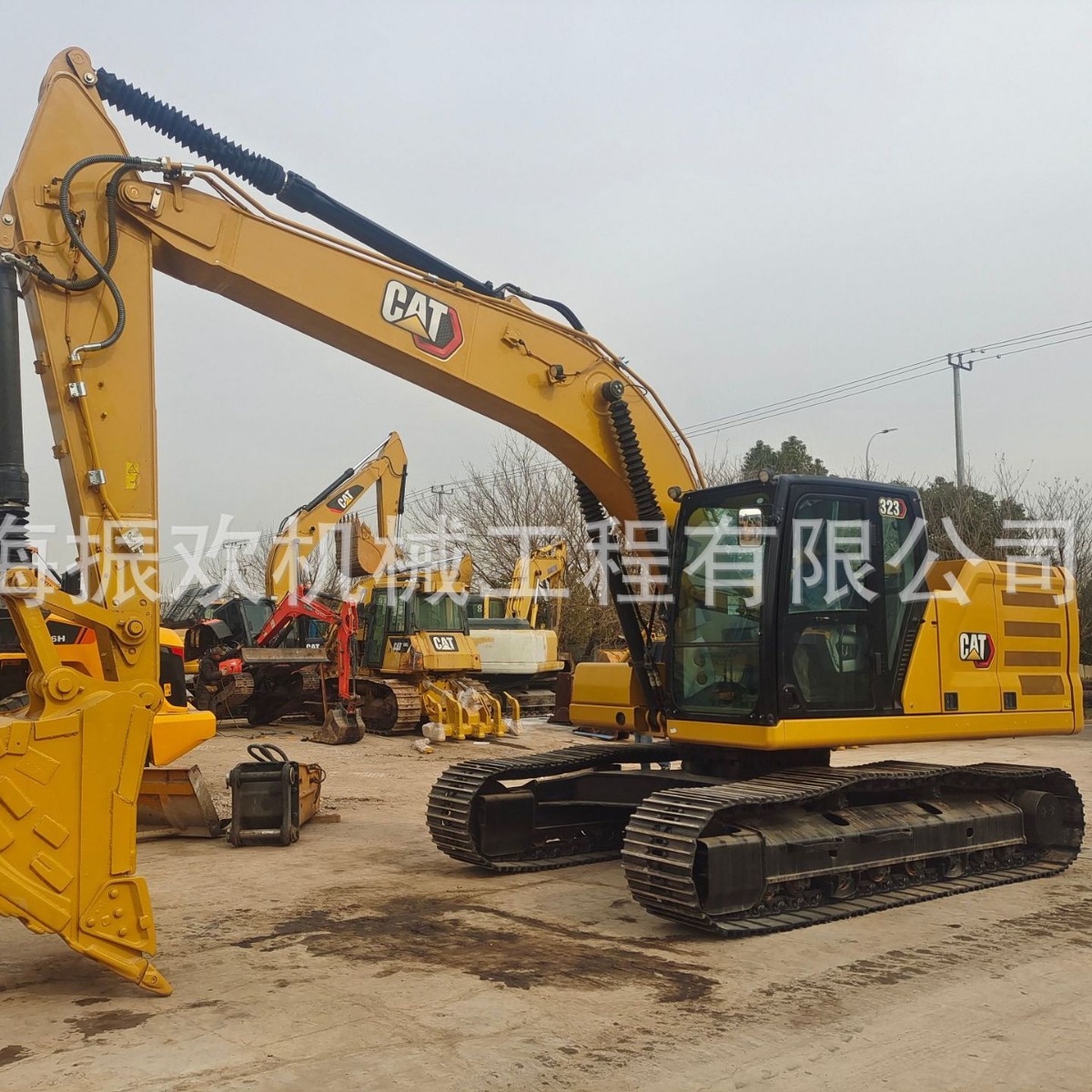 精品卡特323大型履带式挖掘机9成新车况好价格实惠出口海外