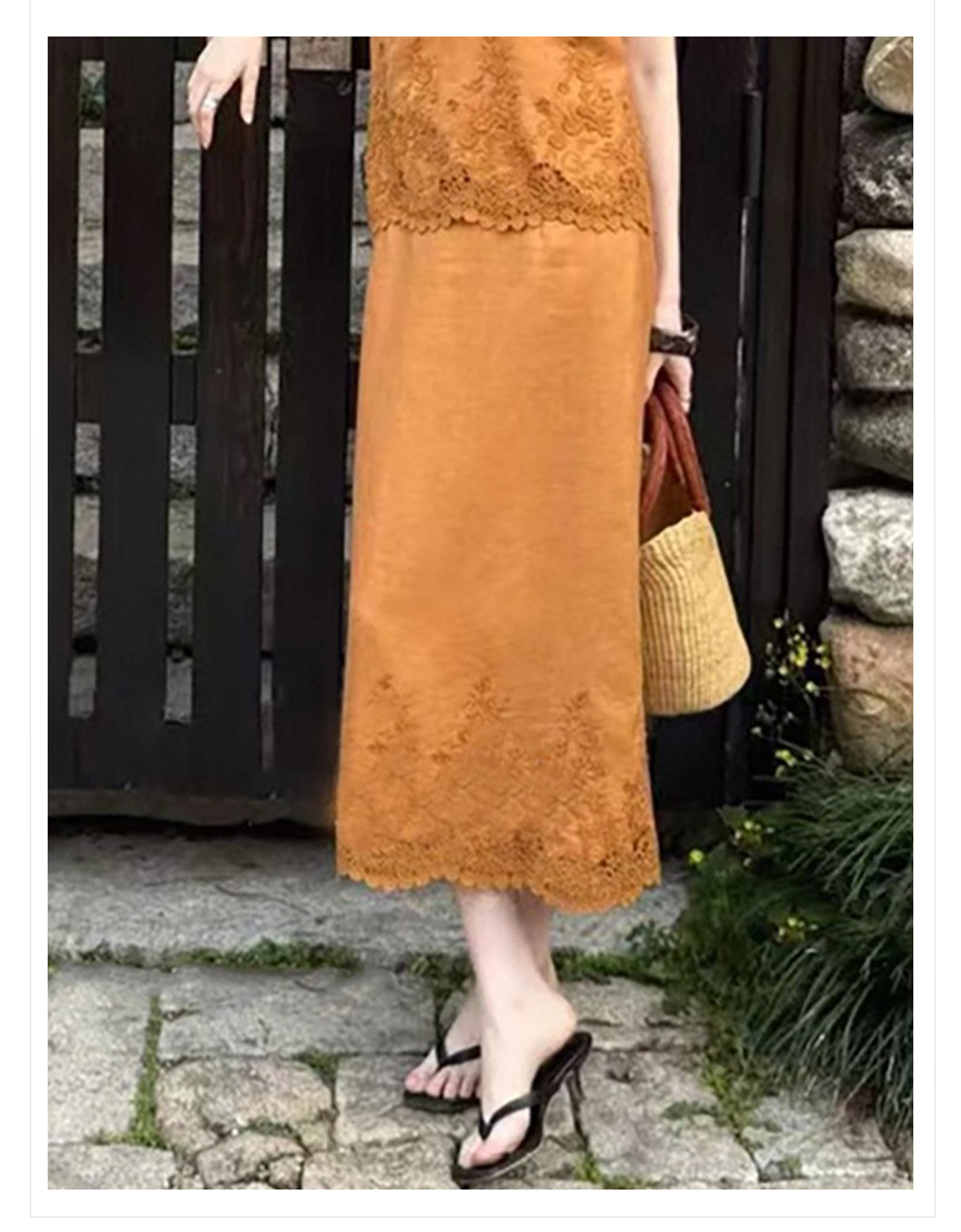 Bộ áo váy nữ phong cách Trung Hoa mùa hè vải lanh thêu ren cao cấp ZX N4047 — Chân váy màu trắng be, Áo màu caramel, Áo màu trắng be, Chân váy màu caramel chi tiết 3