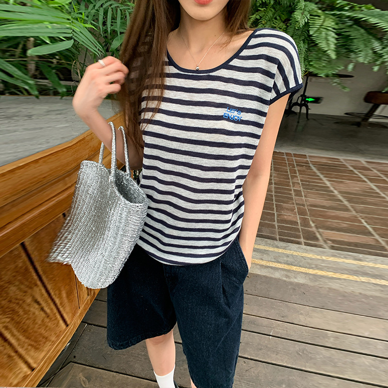 Moxi Thirteen Lines Women's Clothing 2025 Summer New Knitted Sweater Women's Summer Thin Korean Style Striped Drawstring Sleeveless Top