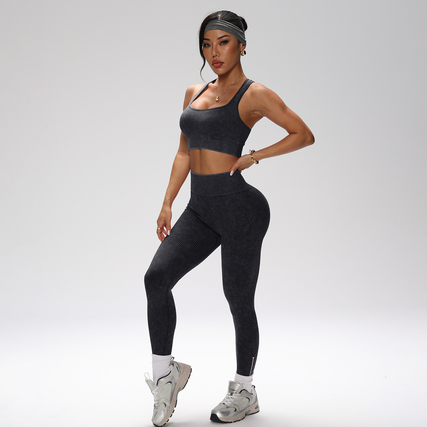 Pantalones deportivos ajustados de estilo europeo y americano, sujetador deportivo, leggings de yoga mate, ropa de fitness, conjunto de yoga.